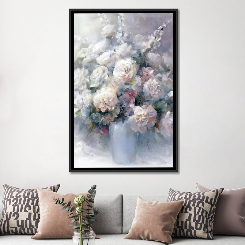 «White Bouquet», reproduction sur toile, H 26 po x l 18 po x P 1,5 po, Toile avec cadre noir, Pas de tapis