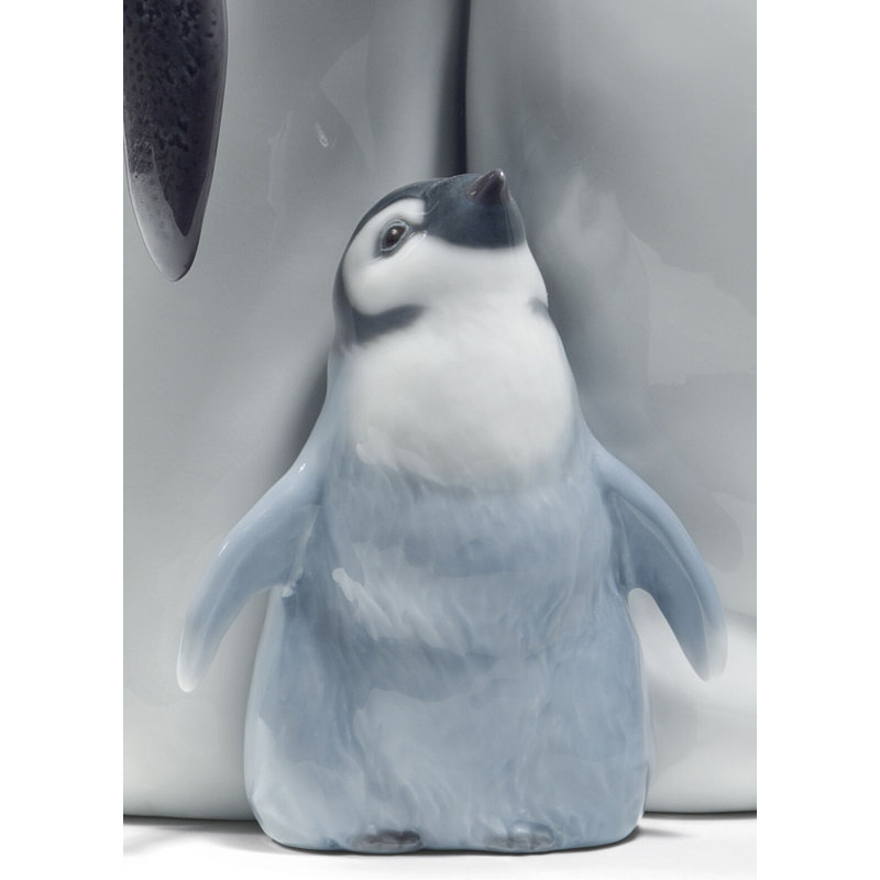 Penguin Family Figurine, Blue