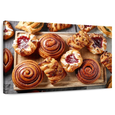 Yarlin Danish Baked Goods