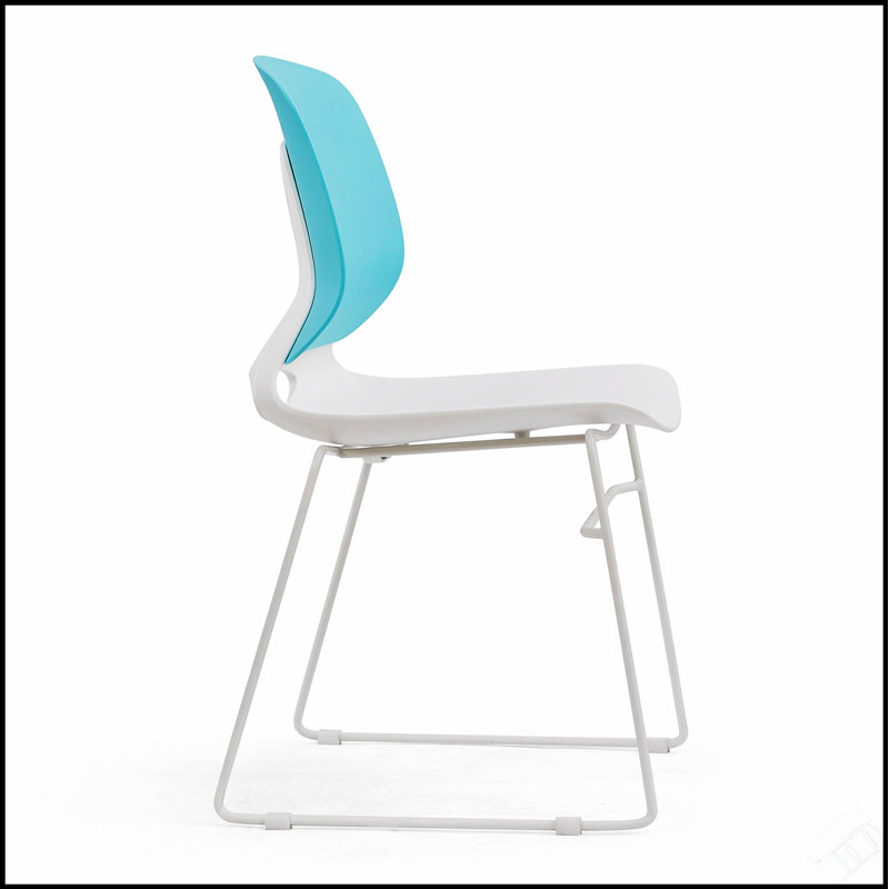 Ensemble de 4 chaises empilables modernes en blanc et bleu, siège en polypropylène durable et dossier en fibre de verre, conception ergonomique pour le confort