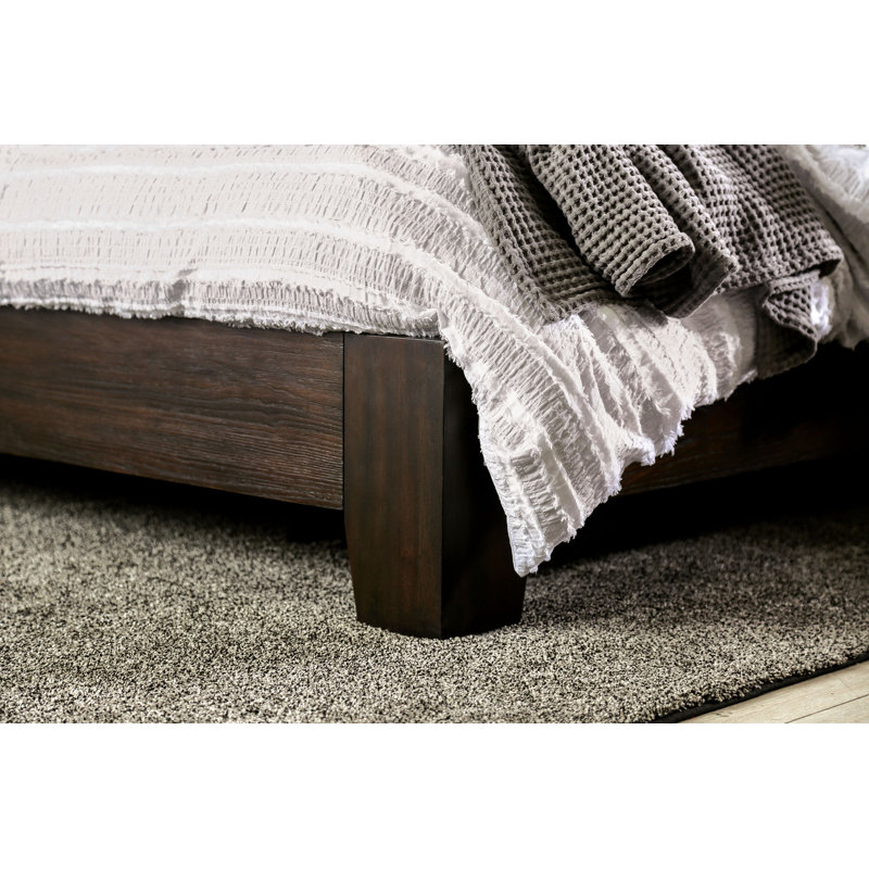 Hoffman 85.75" Width Wingback Wood Queen Bed