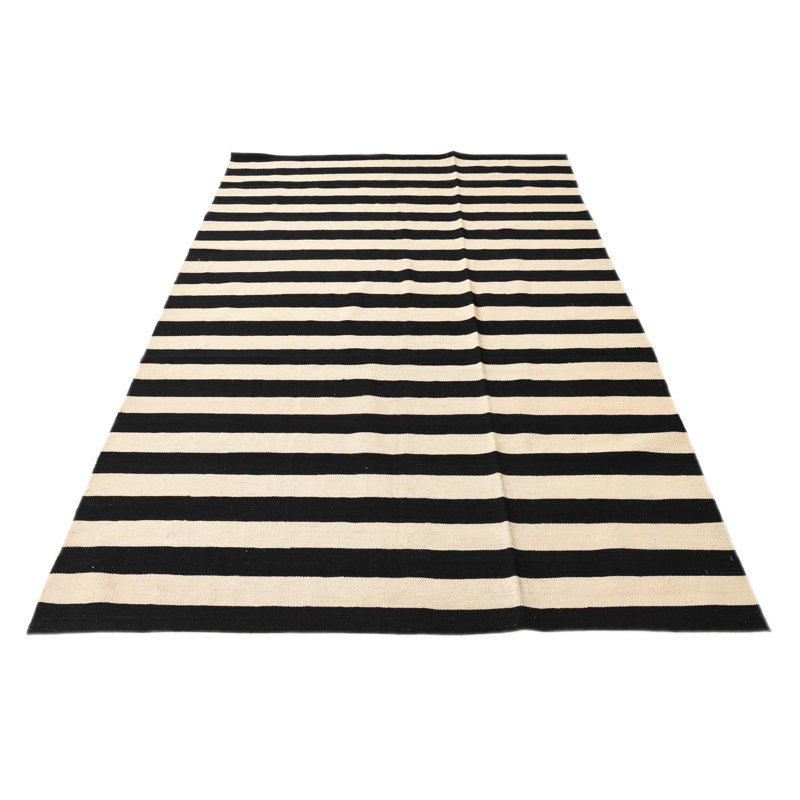 Tapis noir et blanc 5 x 8 Parrett