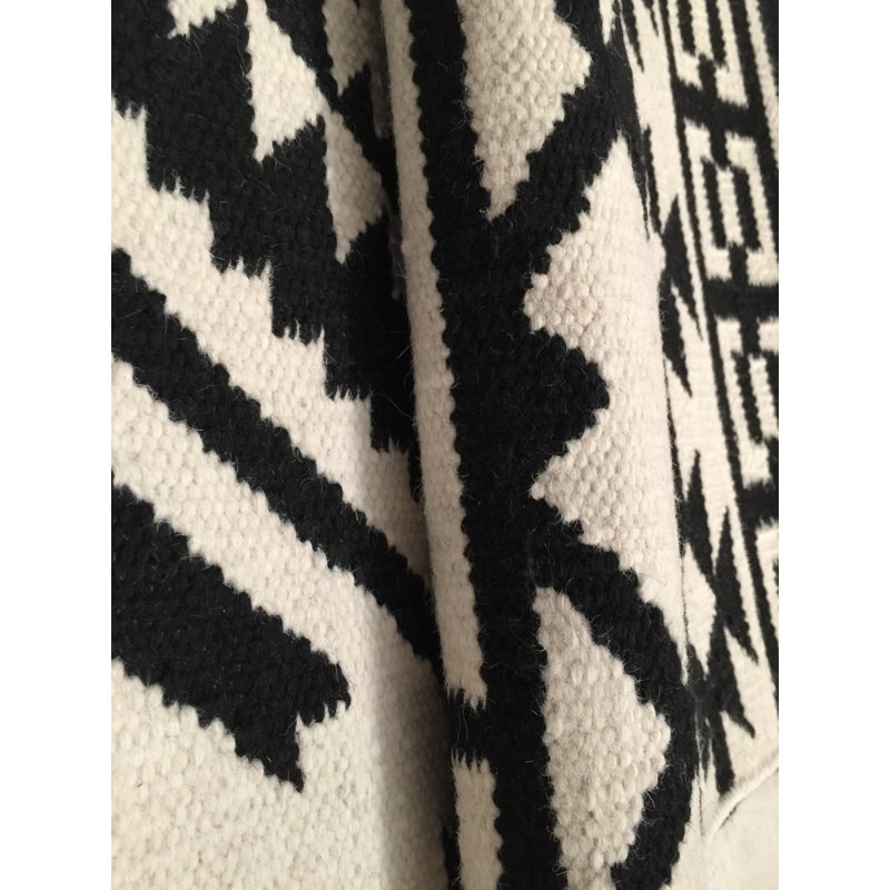 Tapis noir / blanc en laine tissé à plat à la main Treadaway, Rectangle 7 pi 6 po x 9 pi 6 po