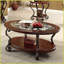 Table basse traditionnelle en cerisier brun avec pattes décoratives en métal Tablette inférieure ouverte pour le salon