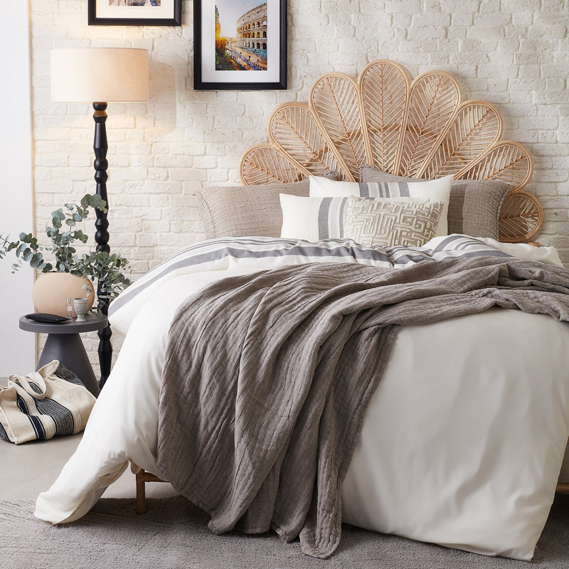 Garyson Cotton Solid Colour Duvet Cover Set with Pillowcases, Super King - 2 Standard Pillowcases
