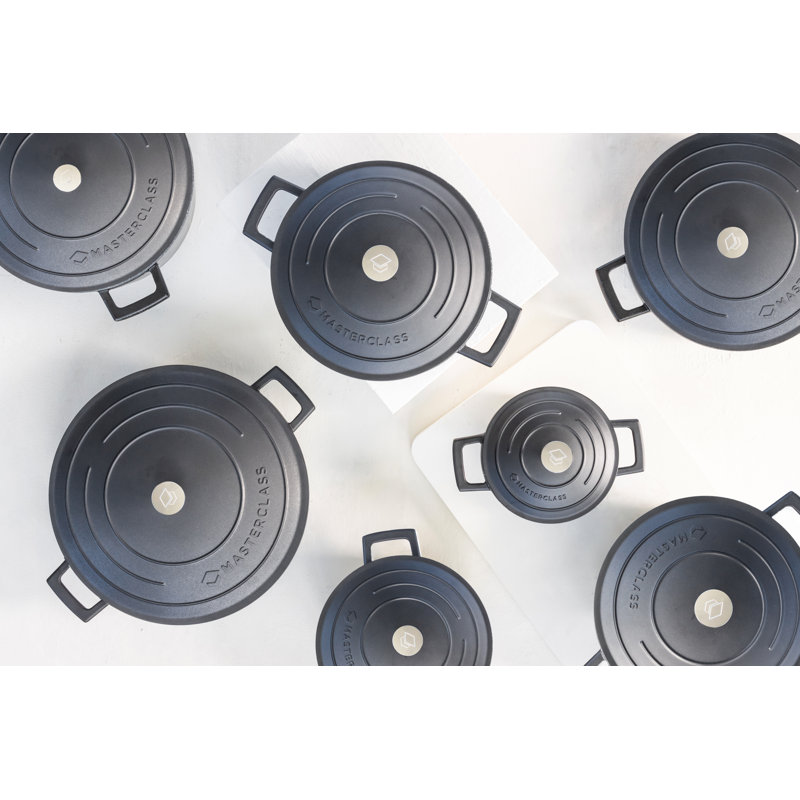 MasterClass Non-Stick Cast Aluminum Round Dutch Oven, 2.5
