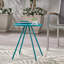 Table d'appoint Vida avec charge sans fil intégrée, conception moderne pour une commodité accrue et un attrait esthétique