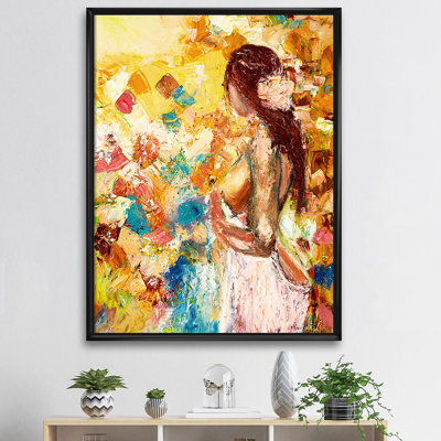 «Yellow Painted Impression of Girl with Flower in Hair», reproduction d'art sur toile