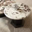 Table basse ronde en marbre clair-107425031