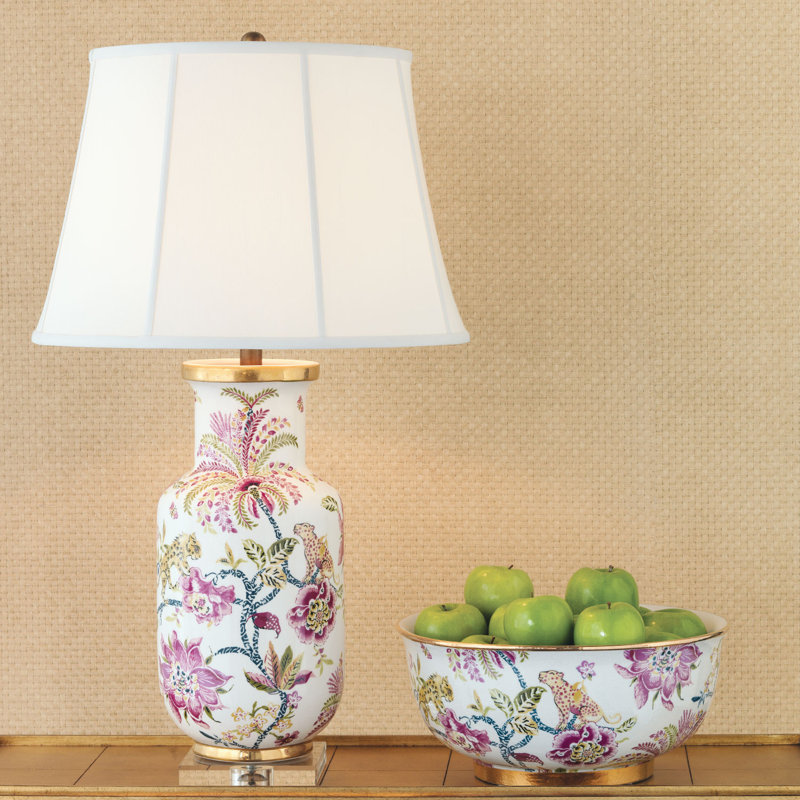 Lampe de table en porcelaine 34 po Braganza, Blanc / rose