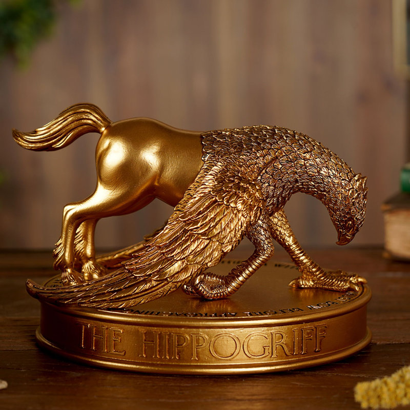 Resin Figurine / Sculpture Decorative Object