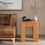 Table d'appoint carrée en bois de pin massif naturel sculpté cannelé avec plateau en éléphant et table de bout pour le salon, la chambre et le petit espace