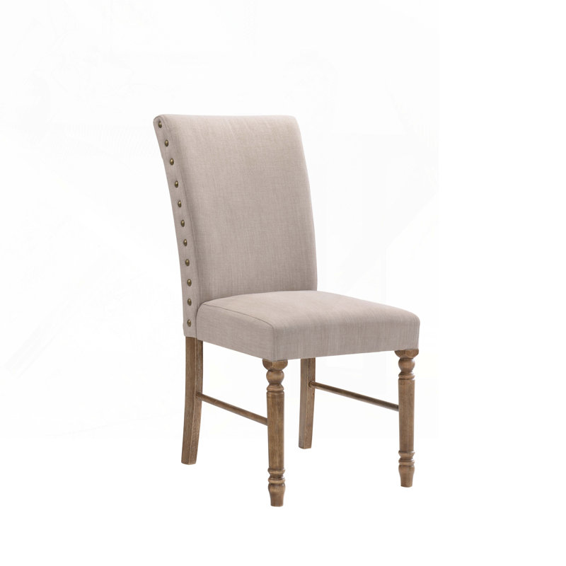 Chaise rembourrée en lin