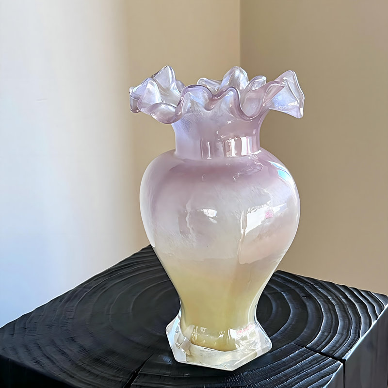 Ornements de fleurs simulées