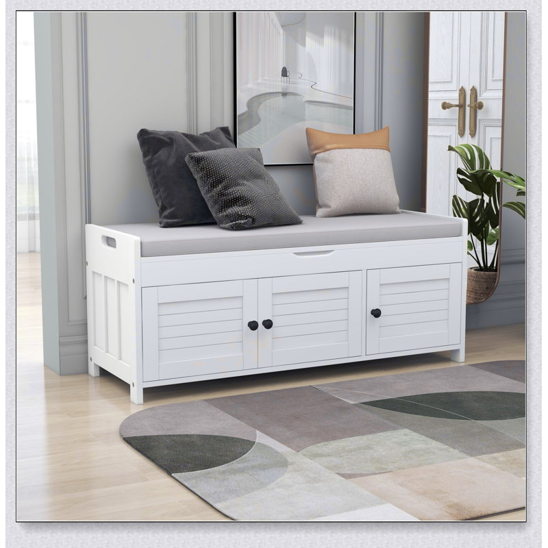 Banc de rangement rustique avec 3 portes en forme de volet et compartiments cachés, idéal pour les vestibules et les chambres à coucher