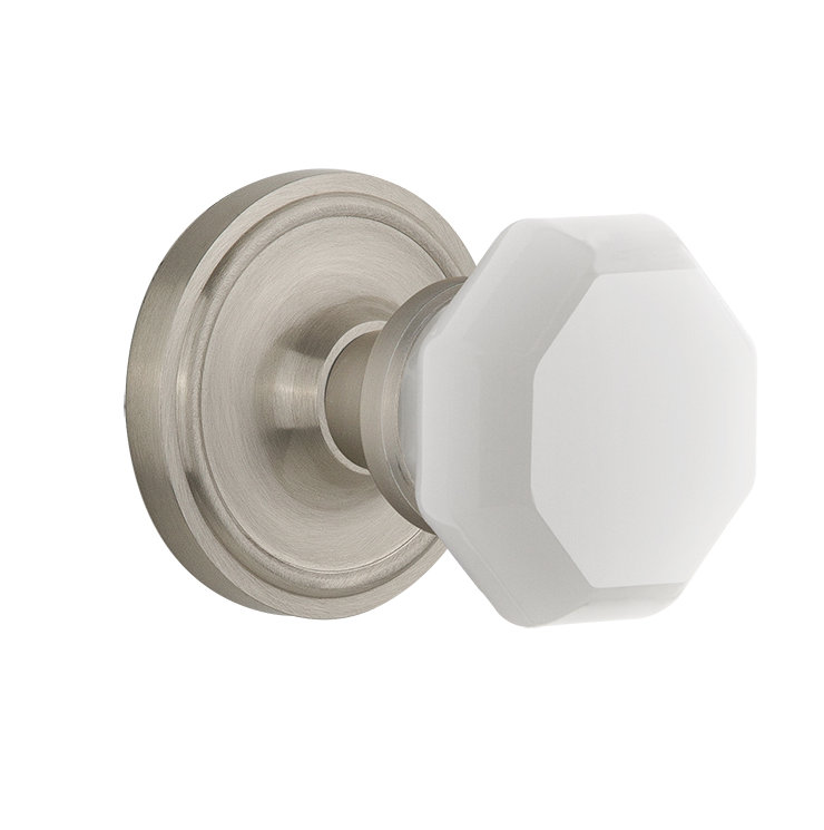 Rosette classique avec bouton de lait blanc Waldorf, Nickel satiné, 2-3/8 po
