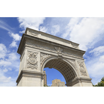 " Washington Square Arch " by Mizoula