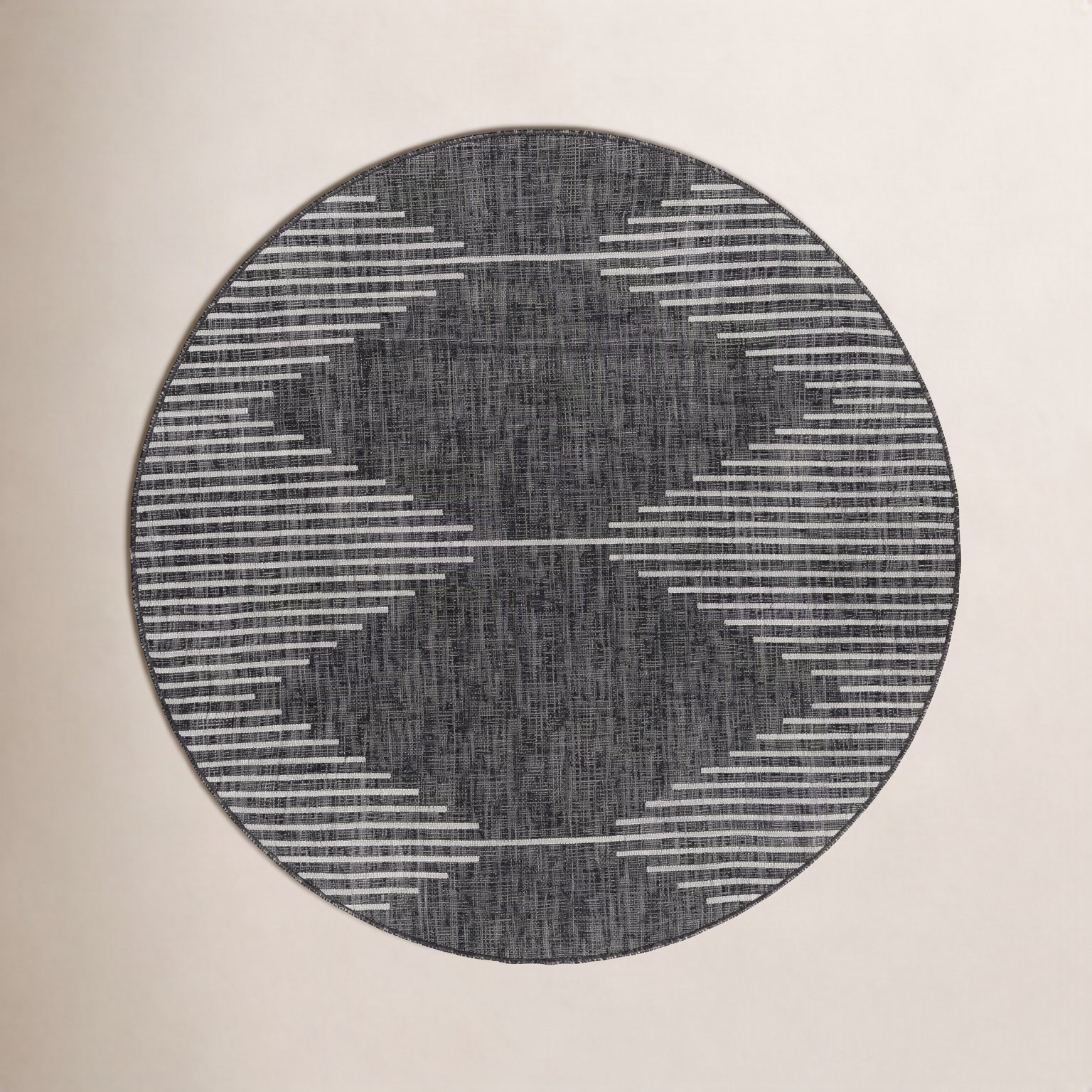 Abdulazeez Black Geometric Outdoor Rug, Round 5'3"