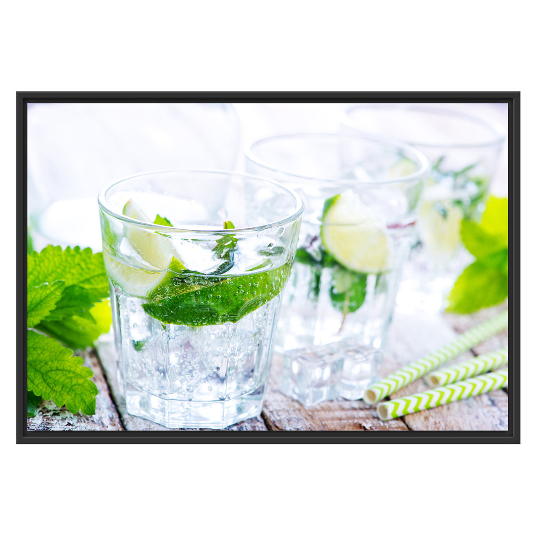 Gerahmtes Wandbild Mojito-Gläser mit Minze