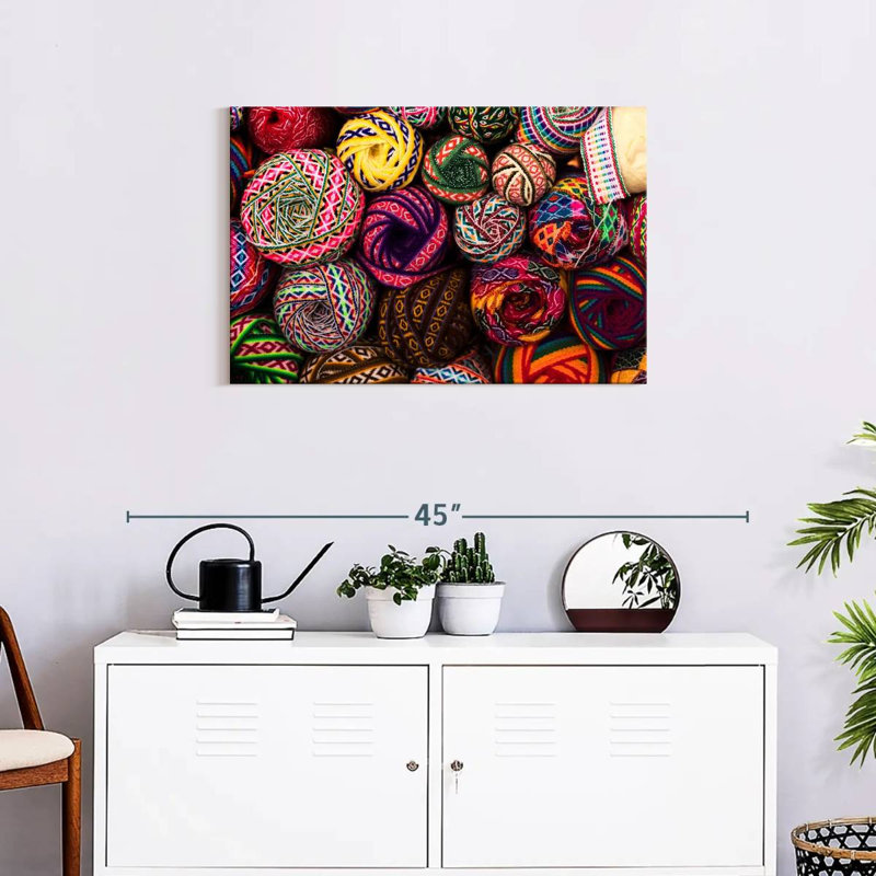 Creative Peruvian Laces, 20" H x 30" W