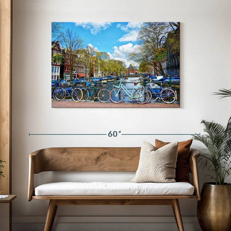 Lilie Amsterdam, vélos sur le pont, H 30 po x l 45 po