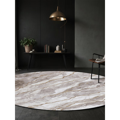 Tapis gris soyeux et moelleux