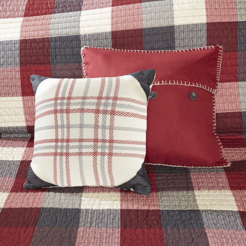 Red Full Reversible Plaid Quilt Set with Decorative Pillows