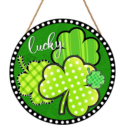 Happy St Patricks Day Sign Front Door Decor Green Shamrock Lucky Clover Farmhouse Wood Door Hanger Rustic St Patricks Day Wreath Pediment Plaque Outdoor Indoor Wall Hanging Decorations 12X12in