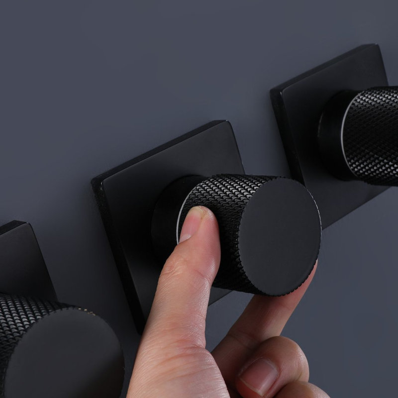 Système de douche complet avec valve brute