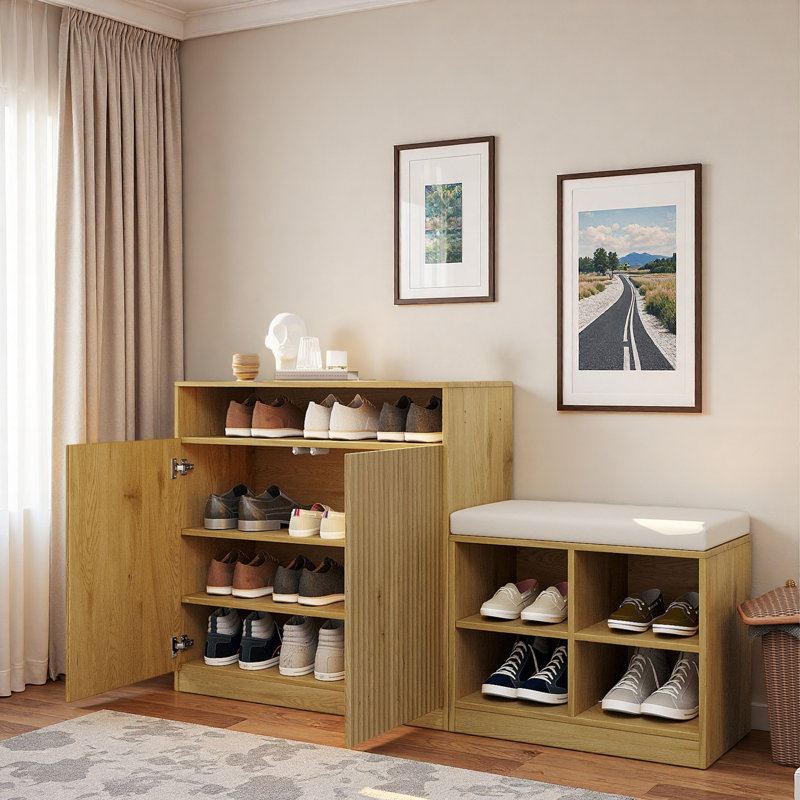 Élégante armoire à chaussures avec 2 portes, 3 tablettes réglables à 3 niveaux, un espace ouvert, des crochets, un banc à chaussures avec 4 étagères à chaussures ouvertes et un coussin amovible