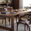 Table de salle à manger robuste en bois de frêne avec un artisanat exquis.-109876560