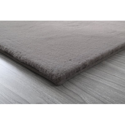 Tapis touffeté gris