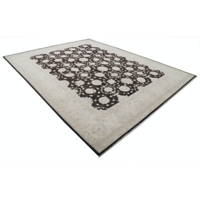 Tapis brun / ivoire en laine noué à la main 9 pi x 11,8 pi avec motif turc Ogee