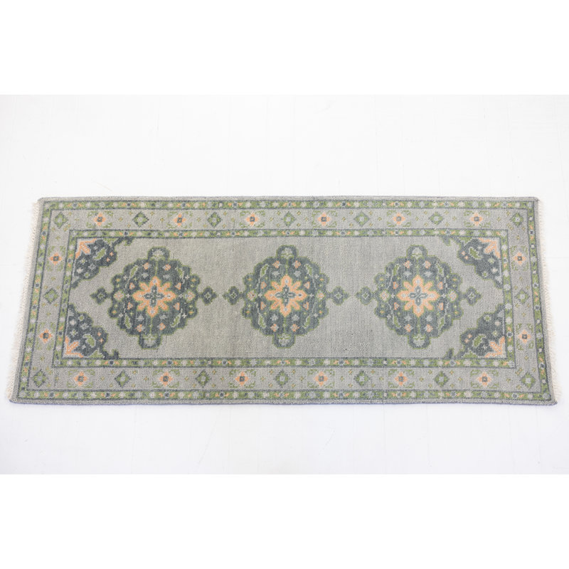 Olivia Hand Knotted Wool Oriental Area Rug, Runner 3' x 7'