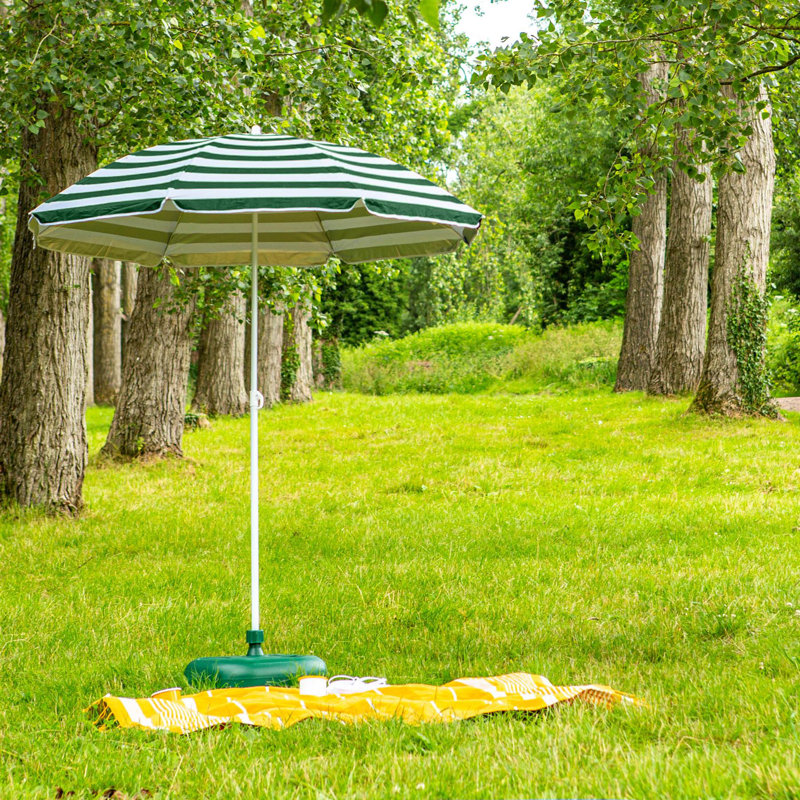 Harbour Housewares - Metal Beach Parasol with Base - 1.8m, Green, Green