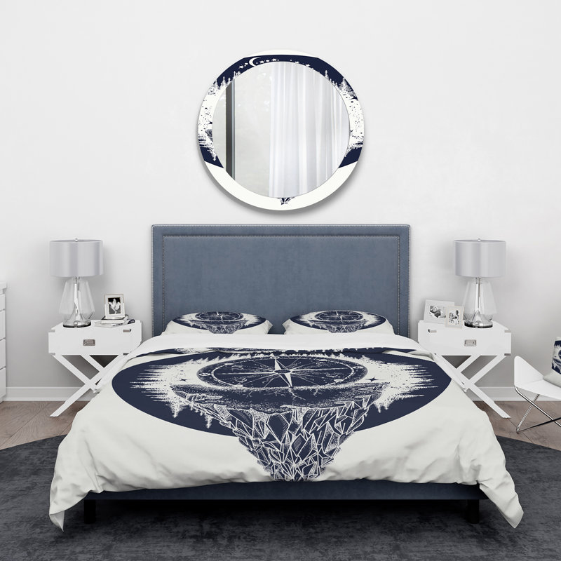 Compass And Mountain - Vintage Duvet Cover Set, King Duvet Cover + 2 King Shams