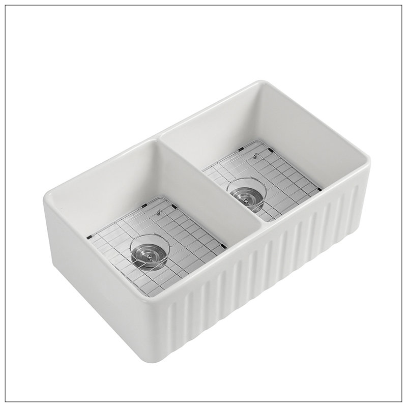 Évier de cuisine de ferme à double cuve avec grille et crépine L 33 po x l 20 po Fireclay