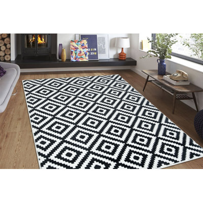 Owsley Geometric Shag Area Rug