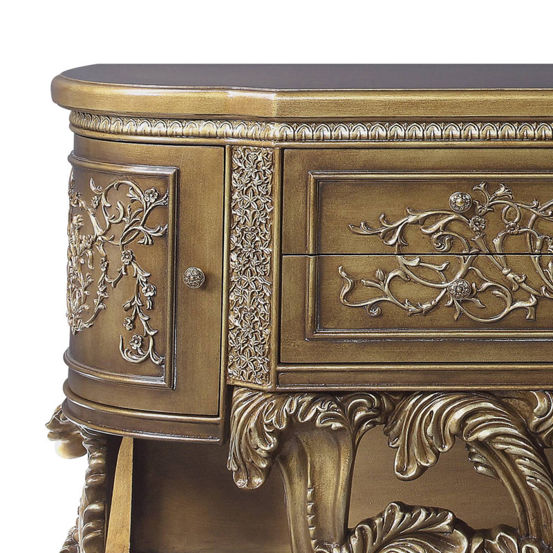 71.6'' W 4 - Drawer Dresser