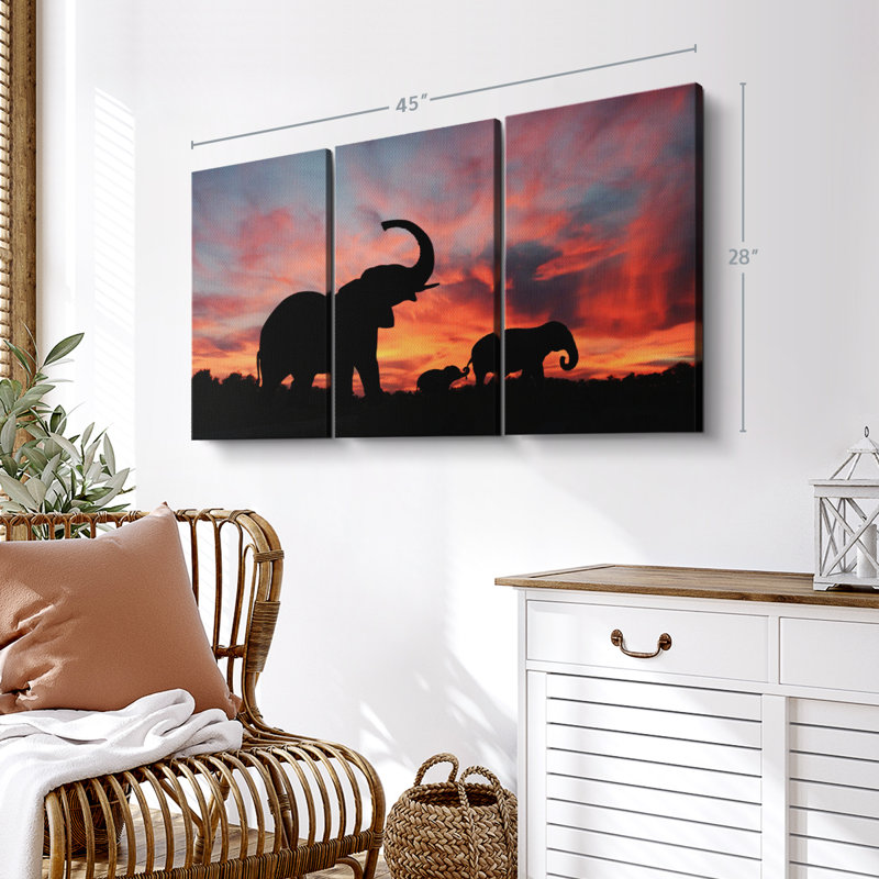 «Elephant Silhouette Sunset» sur toile, H 28 po x l 45 po
