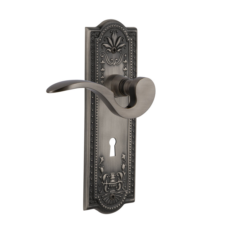 Plaque de passage Meadows (couloir et garde-robe) avec trou de serrure décoratif et levier de manoir, 2-3/8 po, Étain antique
