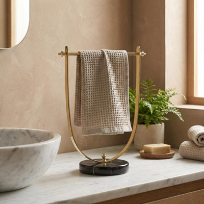 22.86 cm L Towel Stand