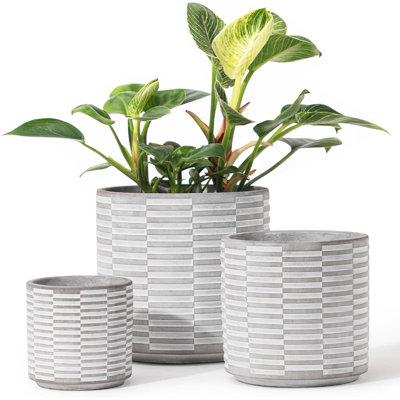 Set Of 3 Concrete Planters (4", 5.5", 7") With Drainage