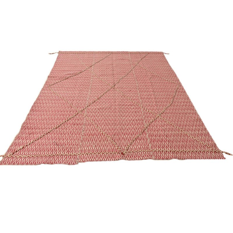 Tapis rouge ivoire 6 pi 1 po x 8 pi 6 po