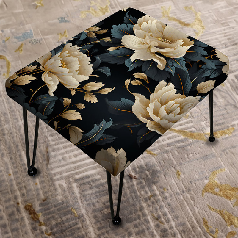 Repose-pieds pivoine beige Timeless Sophistication I - Timeless