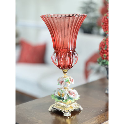 Vase classique rose à piédestal - 9 X 18 pouces
