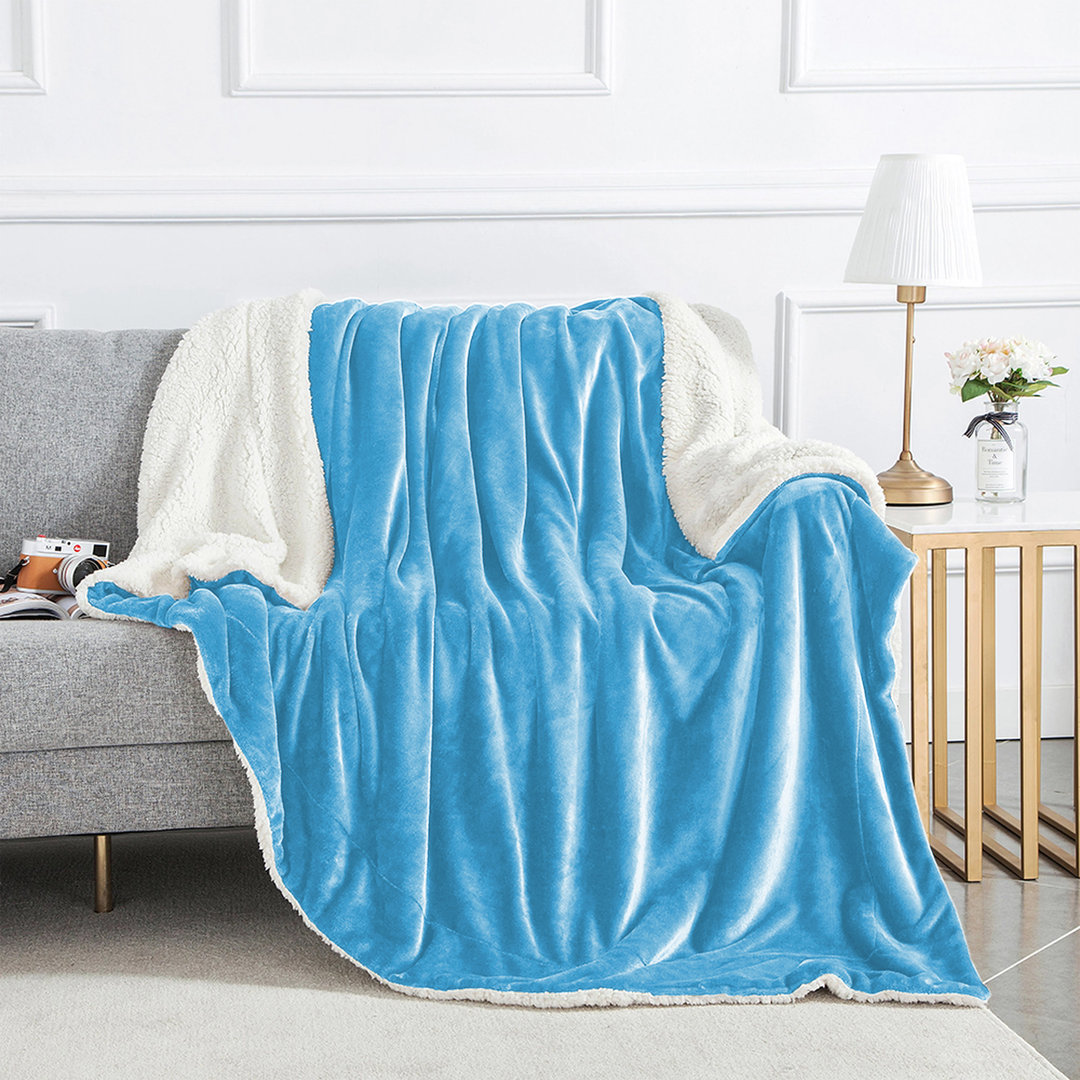 Super Soft Sherpa Fleece Blanket – Reversible Cozy Throw, 240 GSM