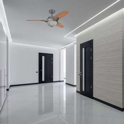 Nickel brossé 46 po Arcadia Ventilateur de plafond intérieur avec pales réversibles en hêtre / érable vieilli et télécommande