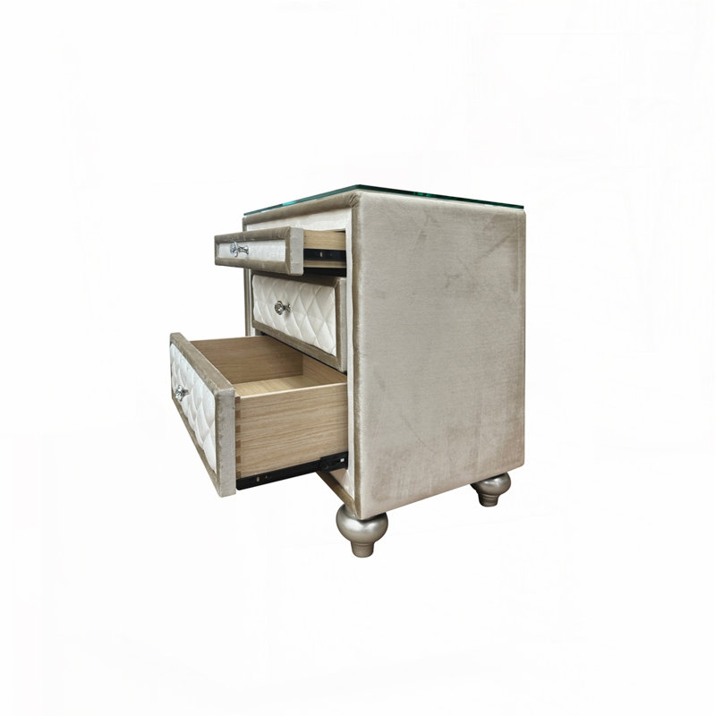 Table de chevet en velours