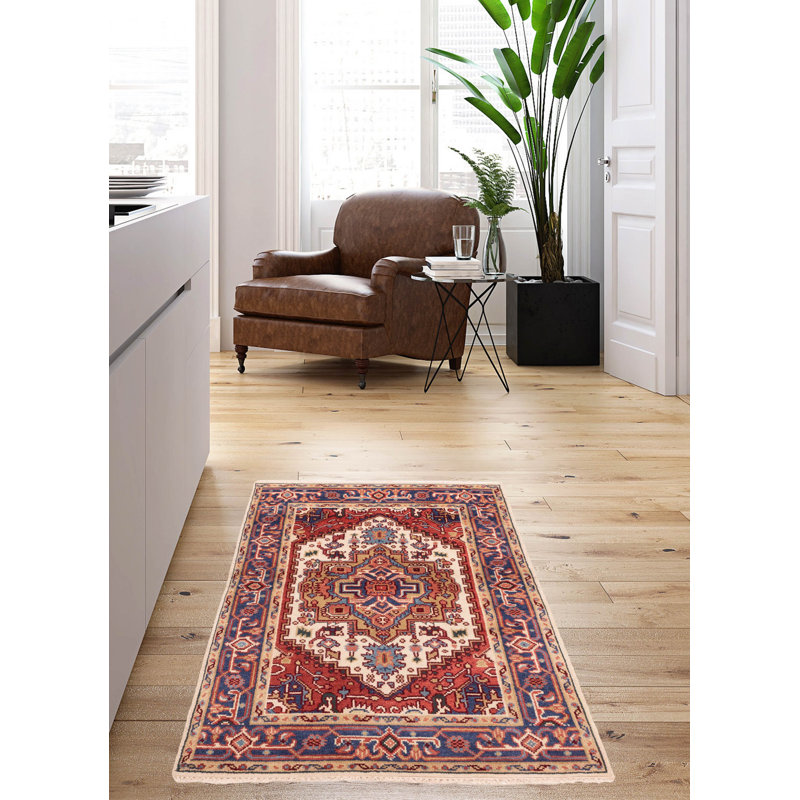 Tapis crème Serapi Heritage 4 pi 1 po x 6 pi 0 po